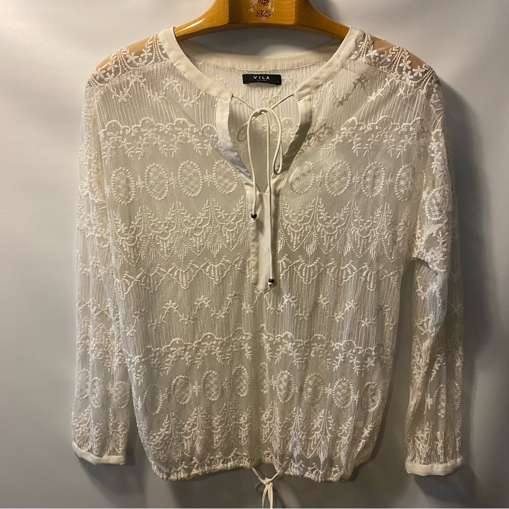 Sz L: VILA White Cream Lace Tie Front Blouse
